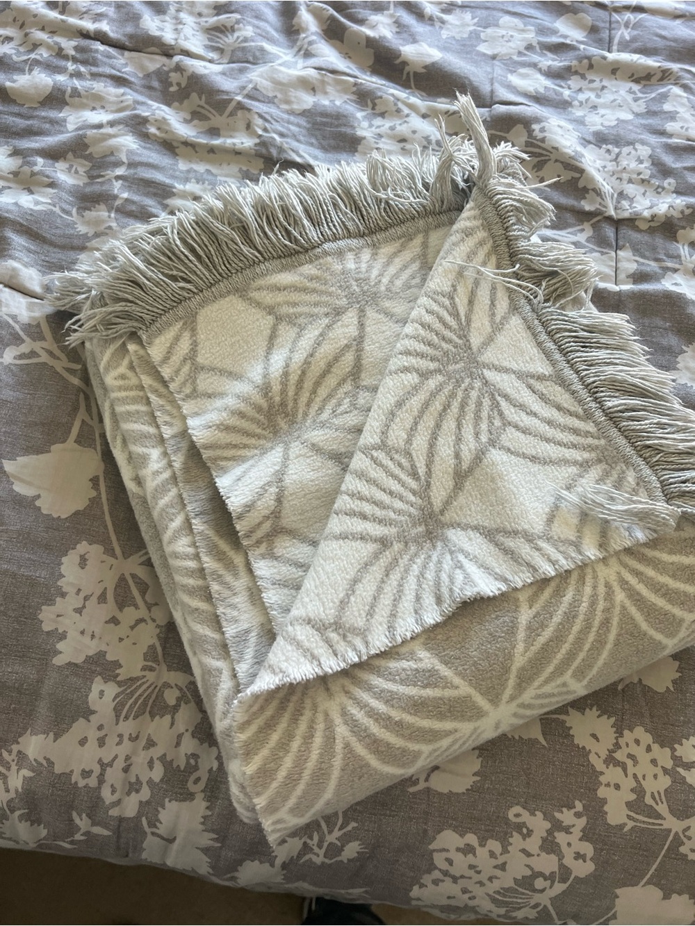 Cozy Cream Floral Fringe Throw Blanket